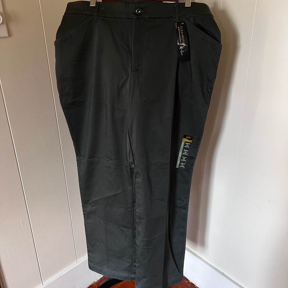 NWT Lee Trouser Pants, Gray, Size 18